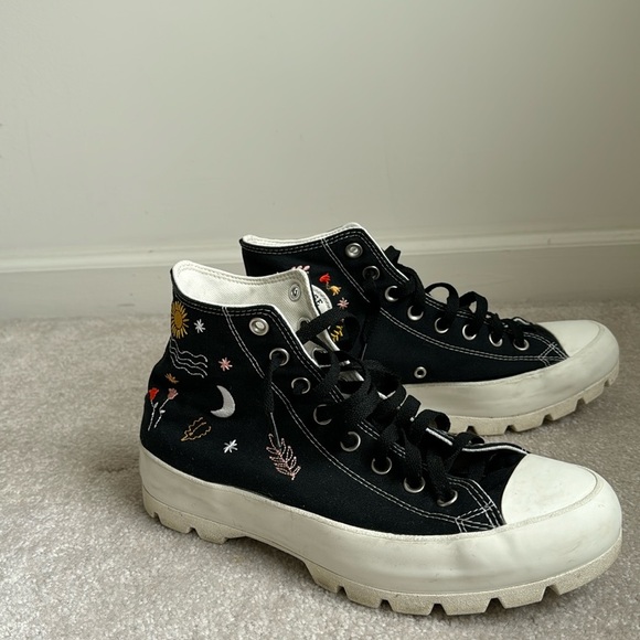 Converse Shoes - Converse All-Star “It’s Okay To Wander” Lugged Chuck Taylor Hi-Tops Sz 11